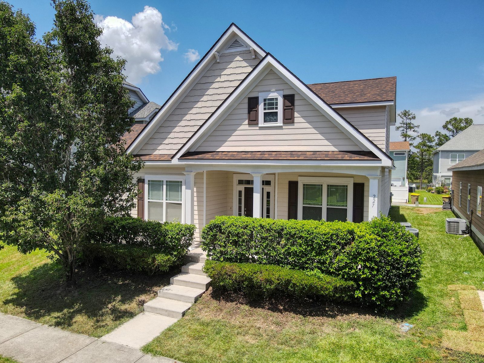 227 Clearwater Circle, Rice Hope