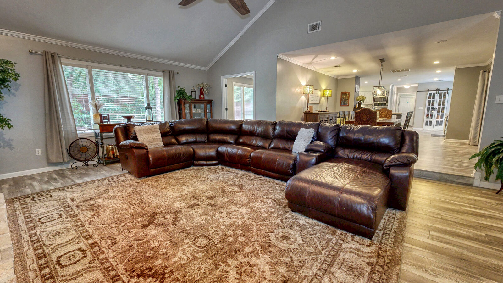 Sunken great room at 129 Palmetto Drive, Rincon GA